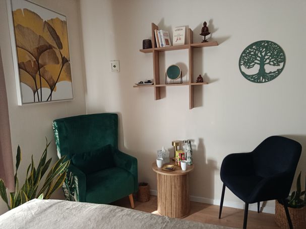 Entretien personnalisé Fleurs de Bach au Mans (c) Vanessa Cour 2025